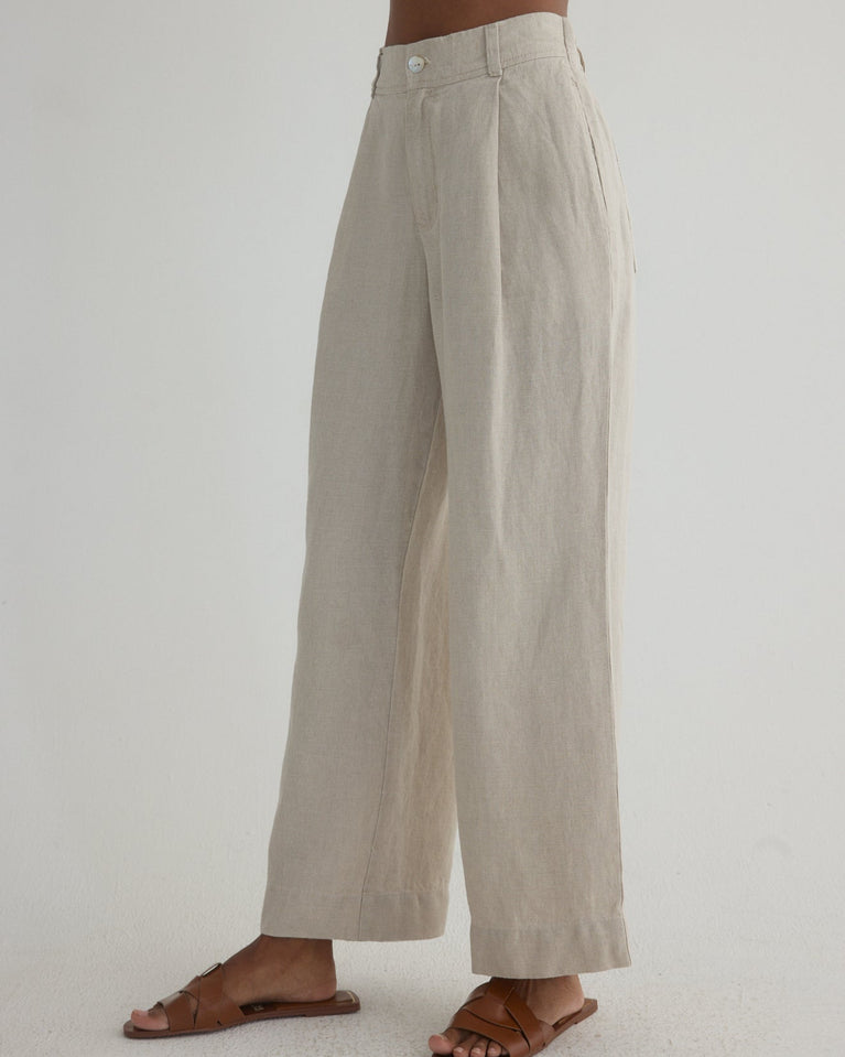 Bella Dahl Luxe Linen Pleated Wide Leg Ankle Pant - Linen Sand