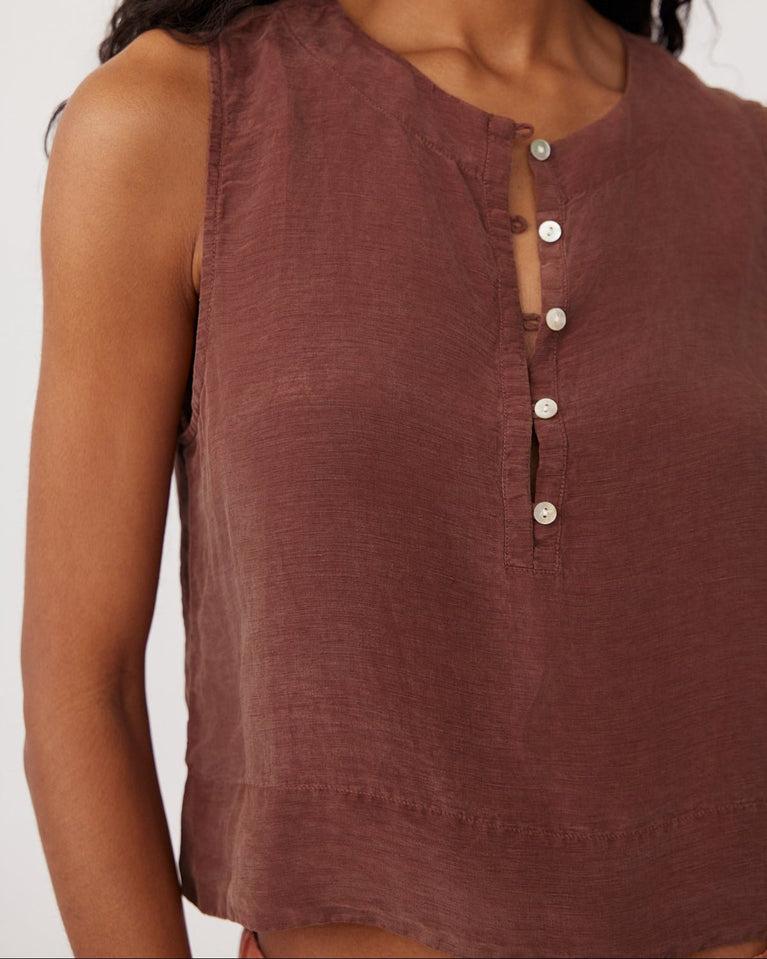 bella dahl Sleeveless Half Placket Top - Casablanca Brown