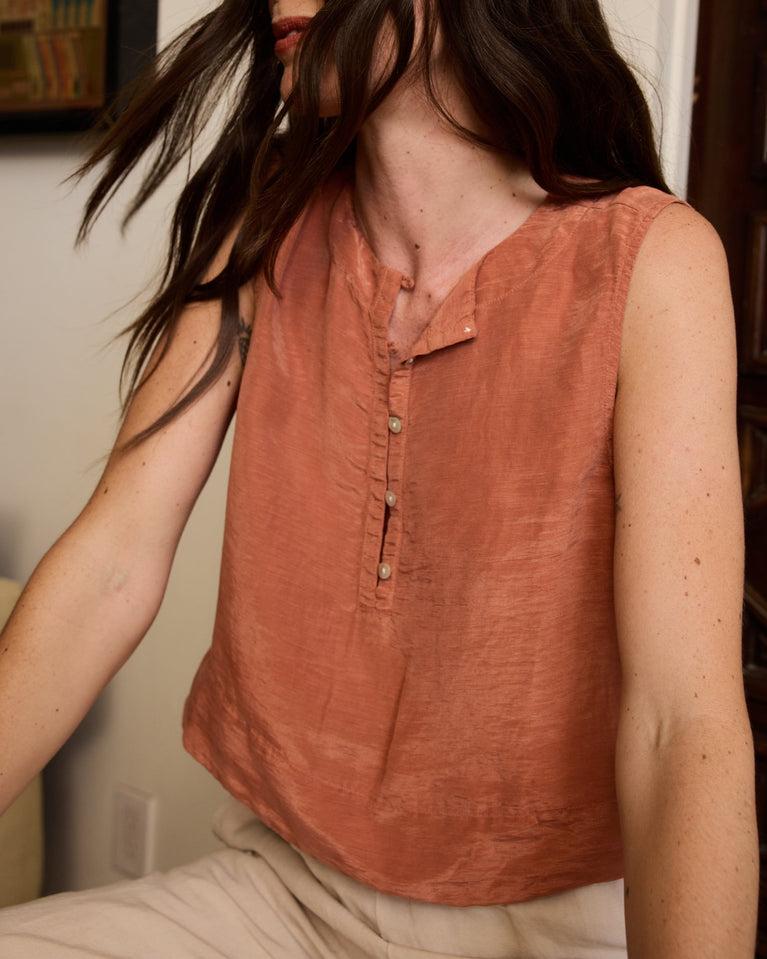 bella dahl Sleeveless Half Placket Top - Spiced Sienna