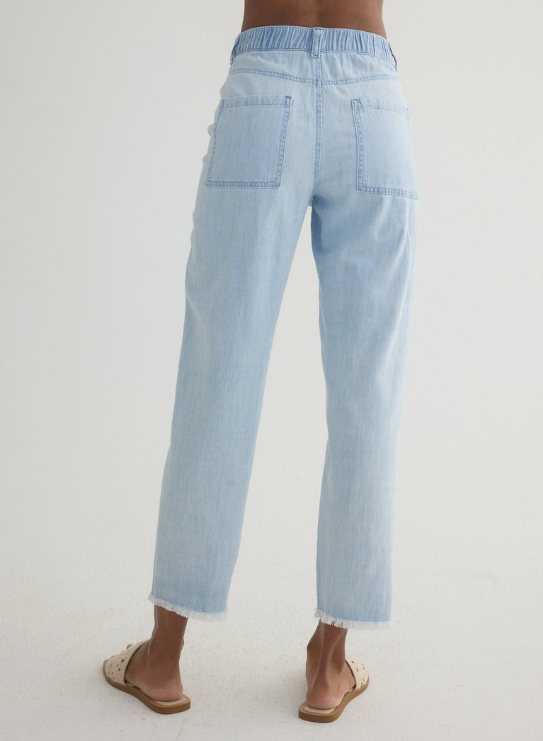 Bella Dahl Sonny Fray Utility Pant - Coastal Capri Wash