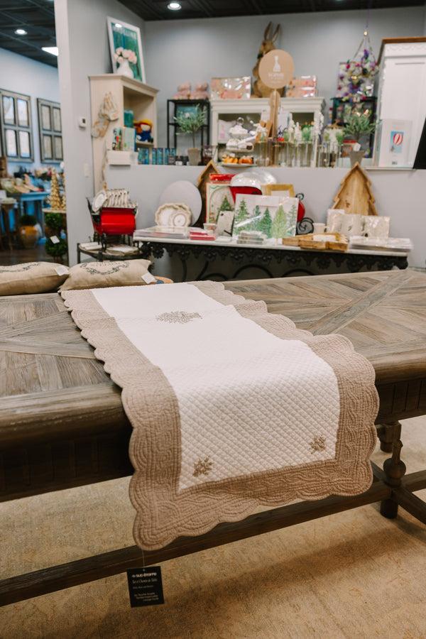 Bellápierre Sud Etoffé | Embroidered Table Runners