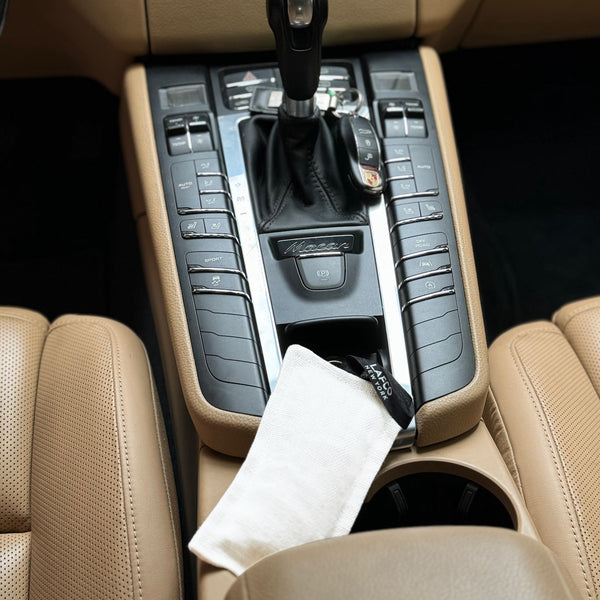 Bellápierre Chamomile Lavender Scented Linen Sachet – LAFCO New York