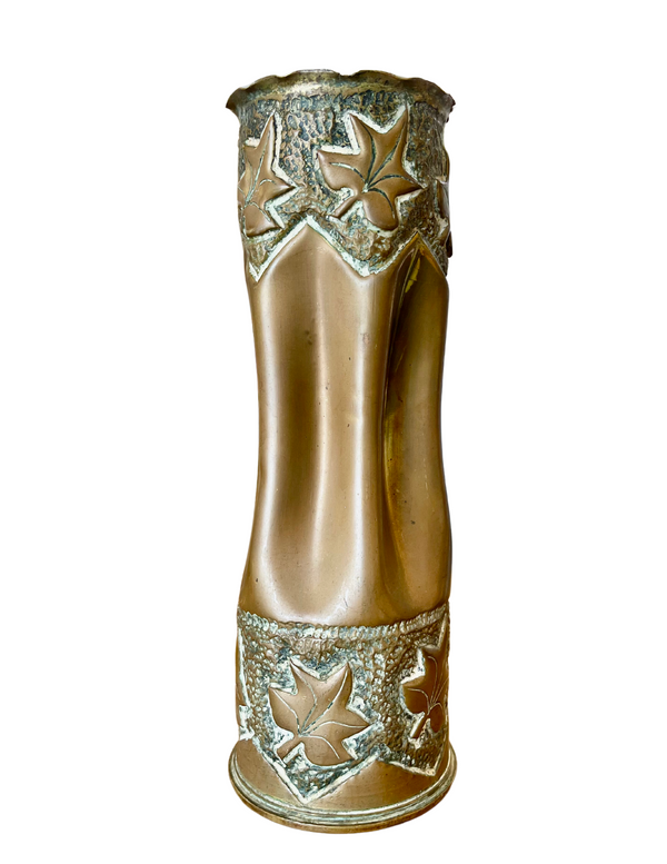 bellápierre Grace in Bloom 1 - WWI British Trench Art Shell (1918)