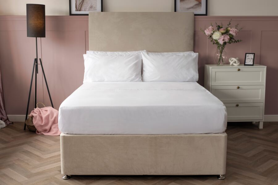 Belledorm 100% Cotton 200 Count Extra Deep 38cm Fitted Sheet (Percale)