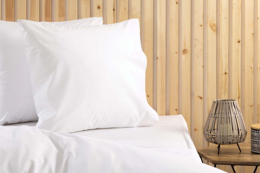 belledorm 200 Count Polycotton Continental Square Pillowcase (Percale)