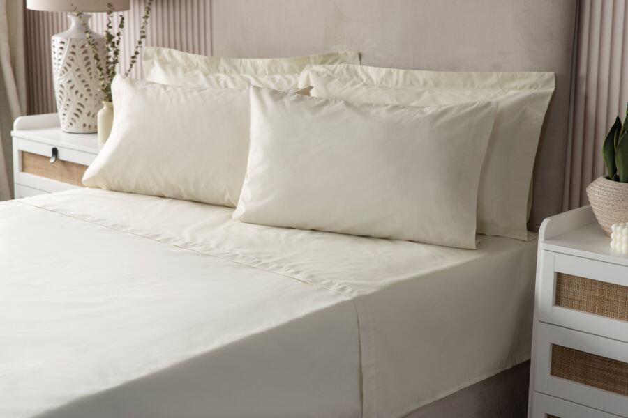 Belledorm 200 Count Polycotton Fitted Valance Sheet (Percale)