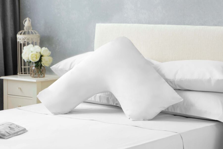 Belledorm 200 Count Polycotton V-Shaped Pillowcase (Percale)