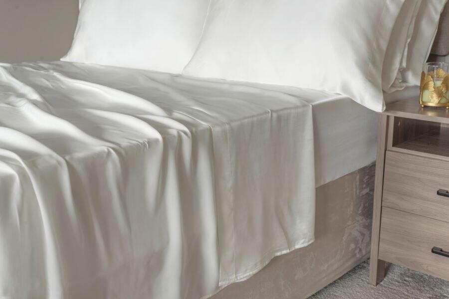 belledorm 100% Mulberry Silk Flat Sheet