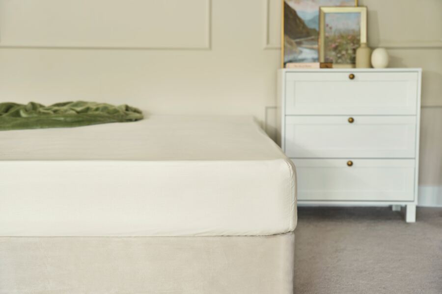 belledorm Belledorm Basics Polycotton Extra Deep Fitted Sheet - 38cm (15'') Depth