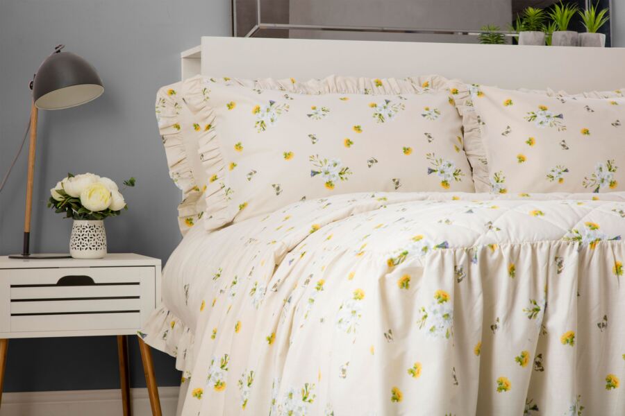 Belledorm Bluebell Meadow Fitted Bedspread