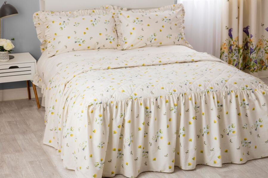 Belledorm Bluebell Meadow Fitted Valance Sheet