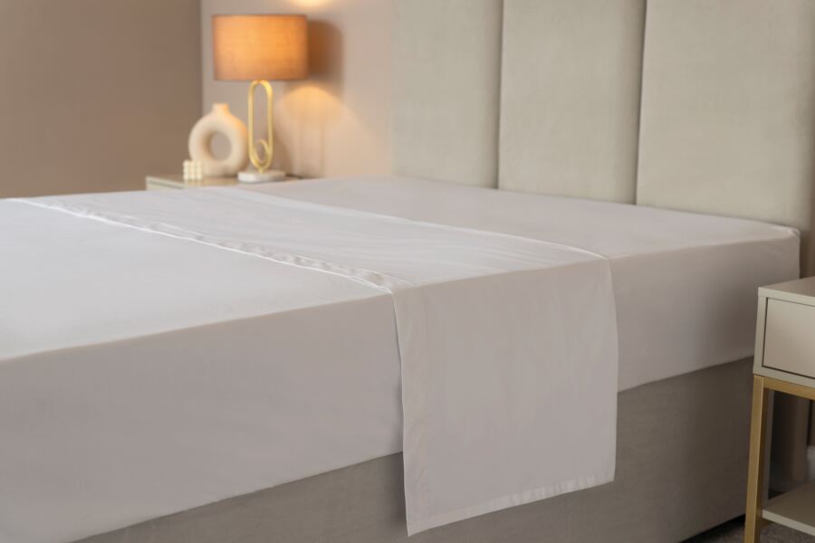 belledorm Egyptian Cotton 200 Count Flat Sheet