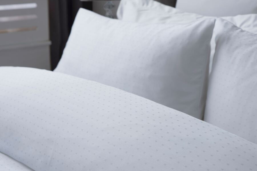 Belledorm Hotel Staten Island Duvet Cover Set