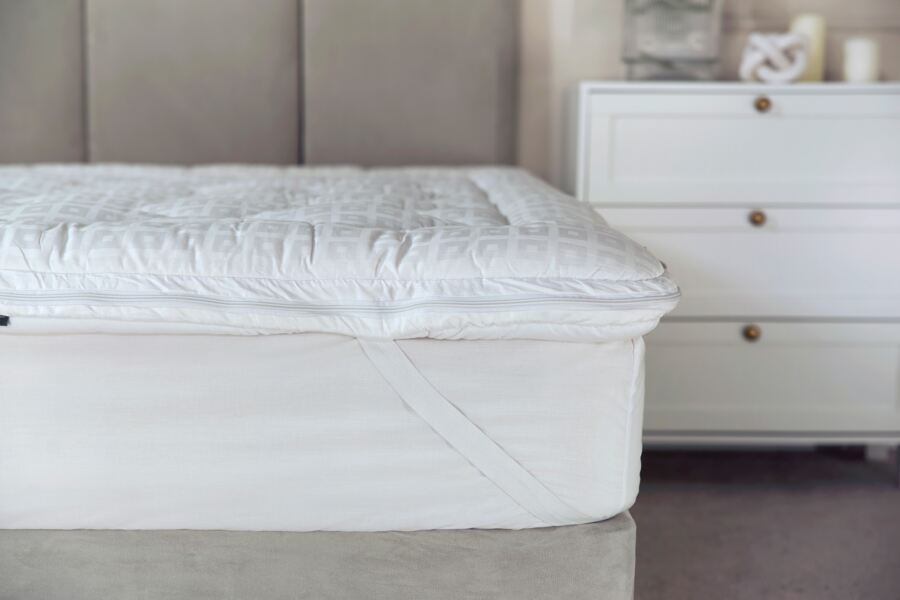 Belledorm Hotel Suite Dual Layer Mattress Topper