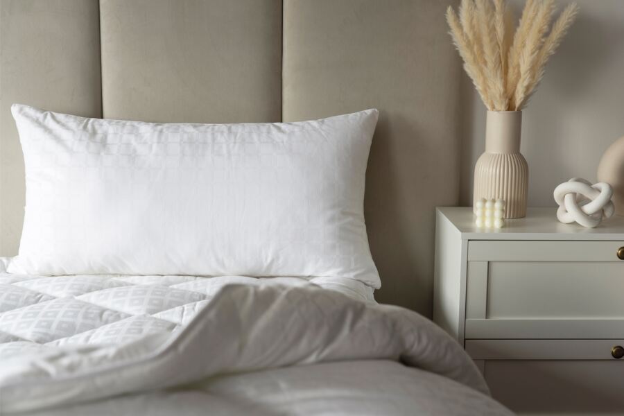 belledorm Hotel Suite Luxury Bolster Pillow