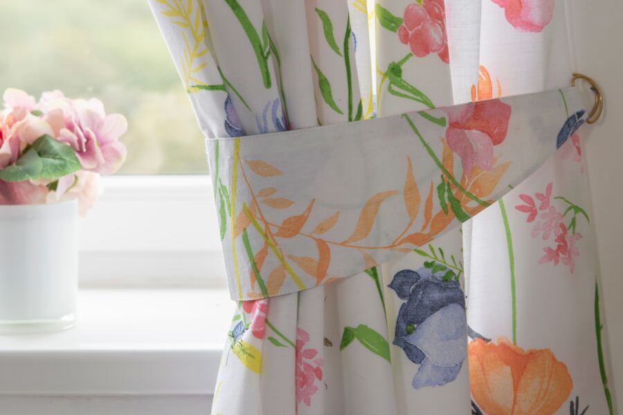 Belledorm Larissa Curtains With Tie Backs