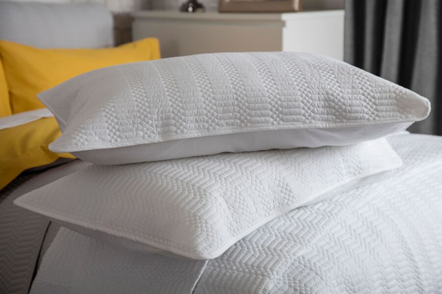 Belledorm Stratford Continental Square Pillowsham