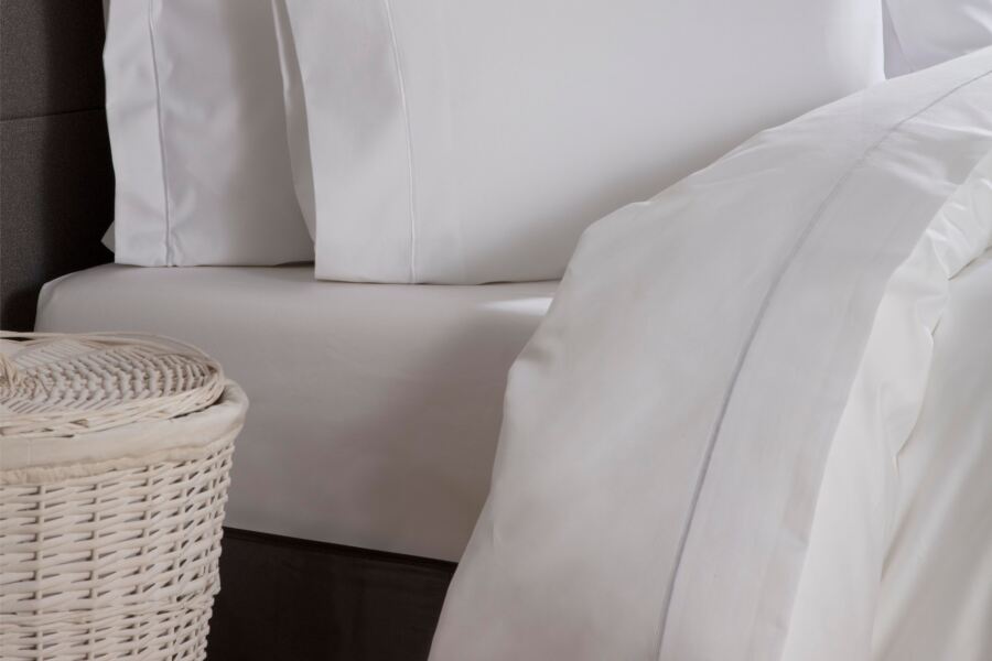 Belledorm Ultralux Blend 1000 Count Flat Sheet