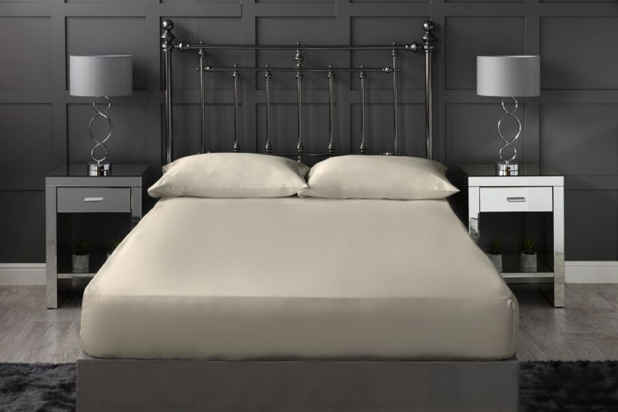 belledorm Cotton Sateen 300 Count Extra Deep 38cm Fitted Sheet