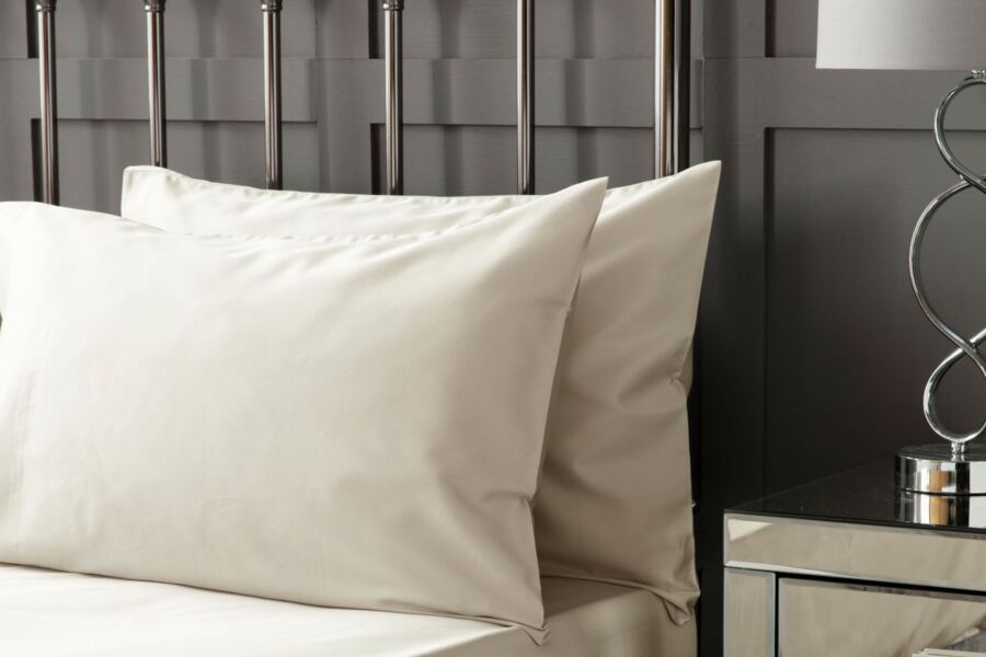 belledorm Cotton Sateen 300 Count Housewife Pillowcase Pair