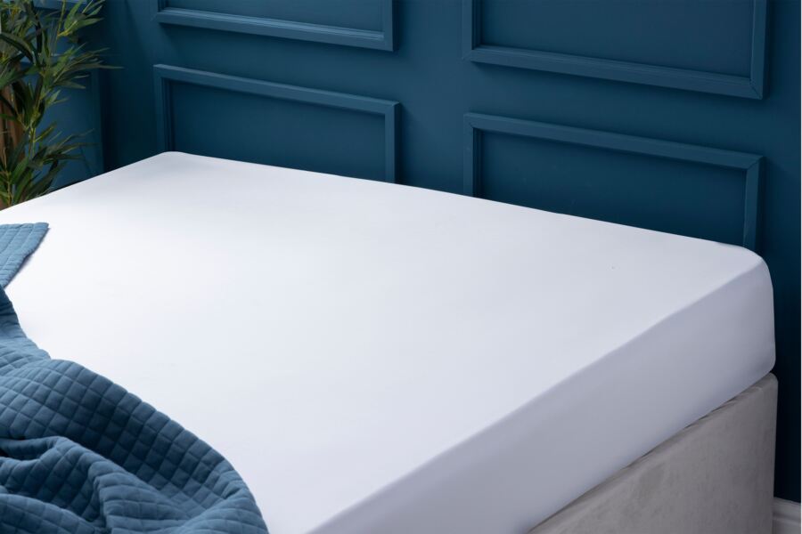 belledorm Cotton Sateen 600 Count Extra Deep 38cm Fitted Sheet