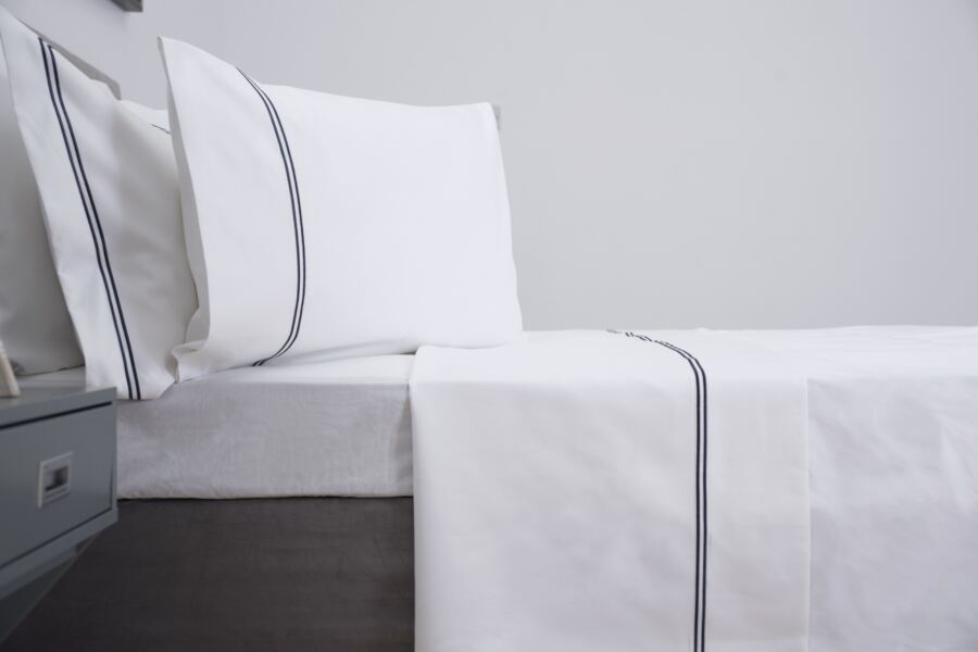 belledorm Egyptian Cotton Sateen 1000 Count Flat Sheet - Double Row Cord