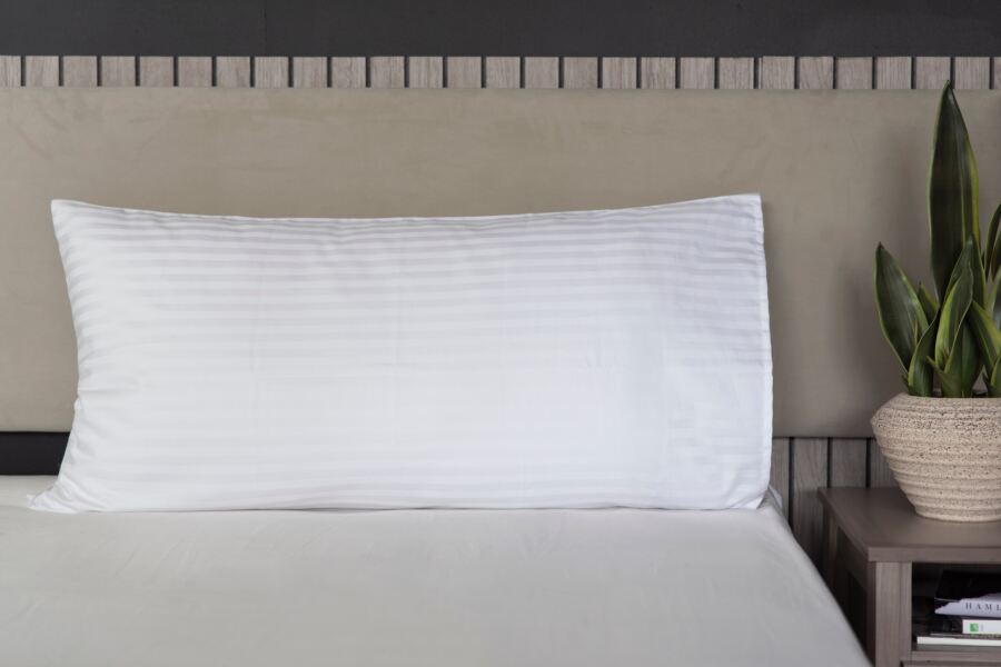 Belledorm Hotel Suite 540 Count Satin Stripe Bolster Pillowcase