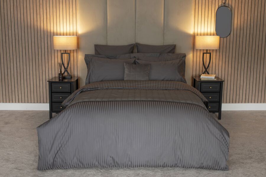 Belledorm Hotel Suite 540 Count Satin Stripe Duvet Cover Set