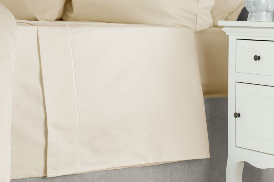 belledorm Limited Ivory Egyptian Cotton Sateen 1000 Count Flat Sheet