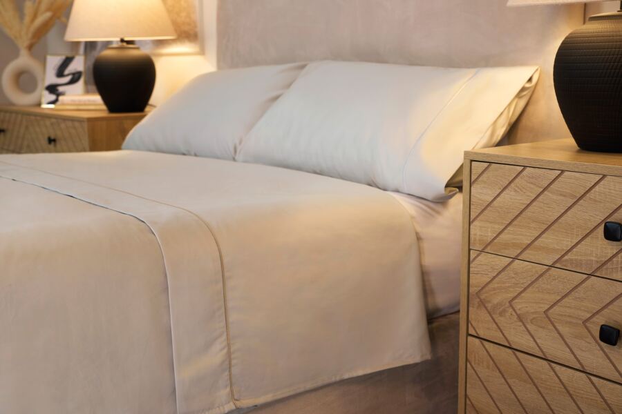 belledorm Pure Egyptian Cotton Sateen 1000 Count Flat Sheet