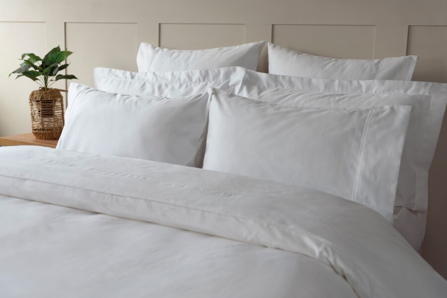 Belledorm Pure Egyptian Cotton Sateen 600 Count Housewife Pillowcase