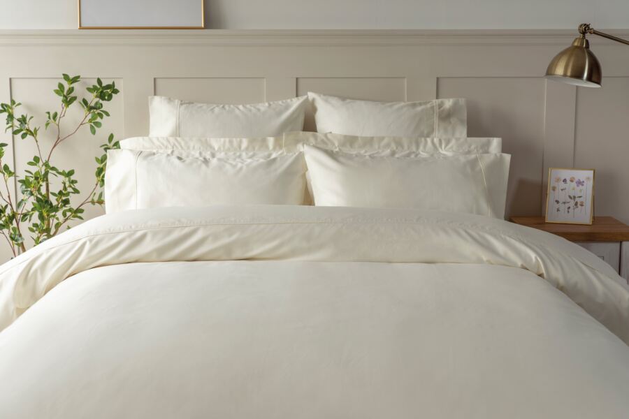 Belledorm Pure Egyptian Cotton Sateen 600 Count Housewife Pillowcase