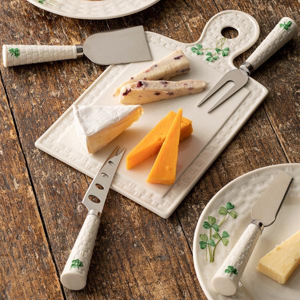 Belleek Belleek Classic Shamrock Cheese Board