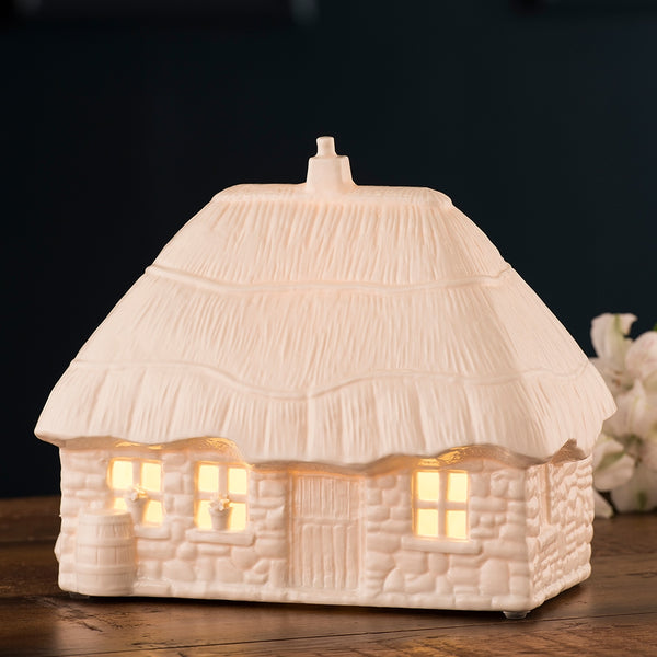 Belleek Belleek Classic Thatched Cottage Luminaire