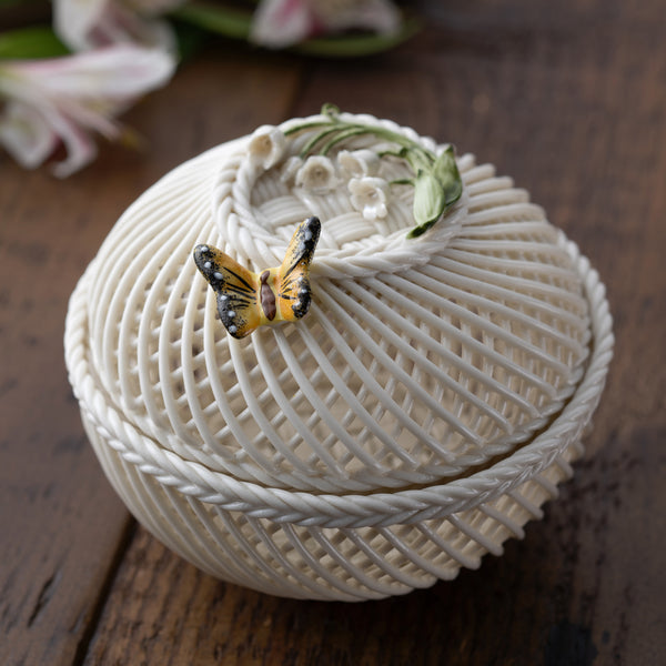 Belleek Belleek Classic Flowers Of The Month May - Lily Of The Valley