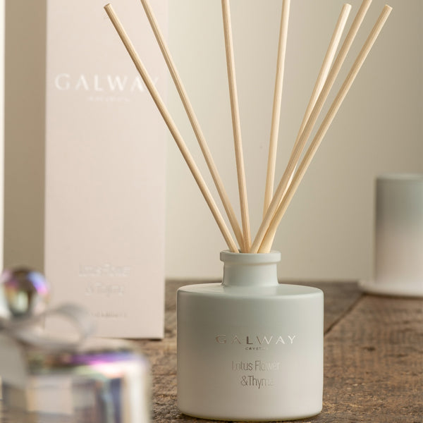 Belleek Galway Crystal Lotus Flower & Thyme Diffuser