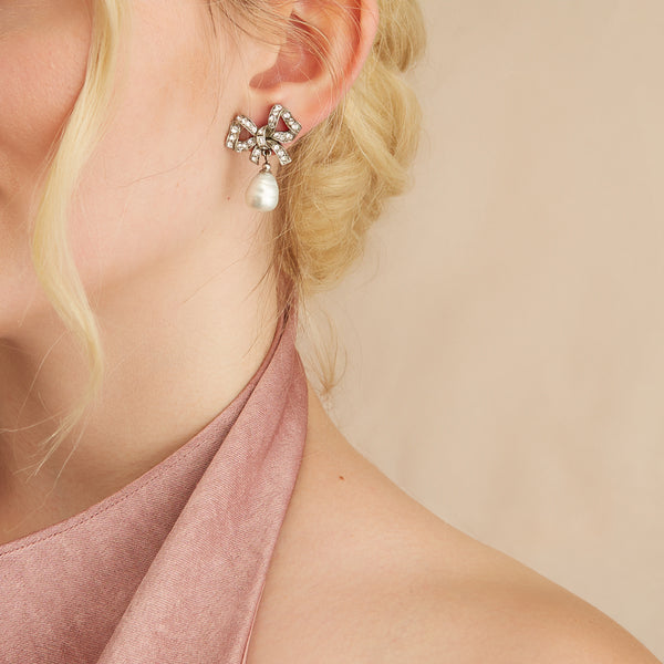 Ben Amun Bowette Earrings