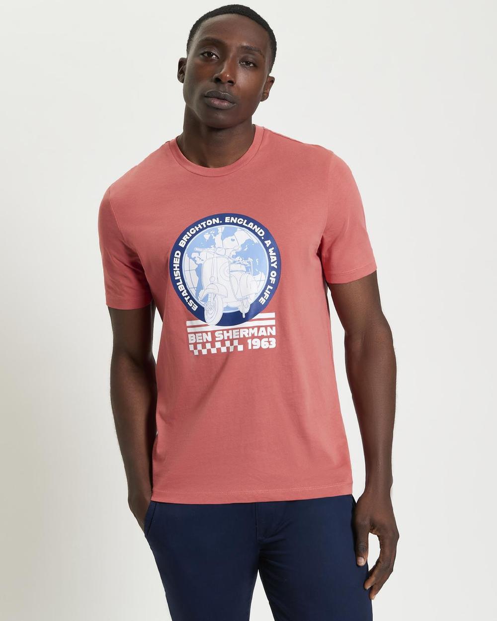 ben sherman World Scooter Tee in Cerise