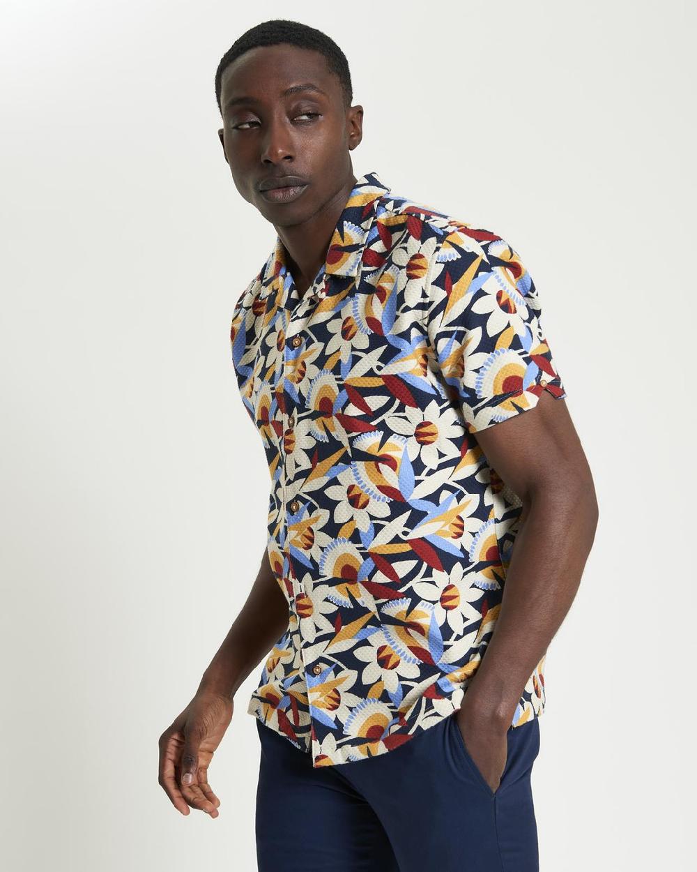 ben sherman Short Sleeve Abstract Floral Shirt in Dark Navy
