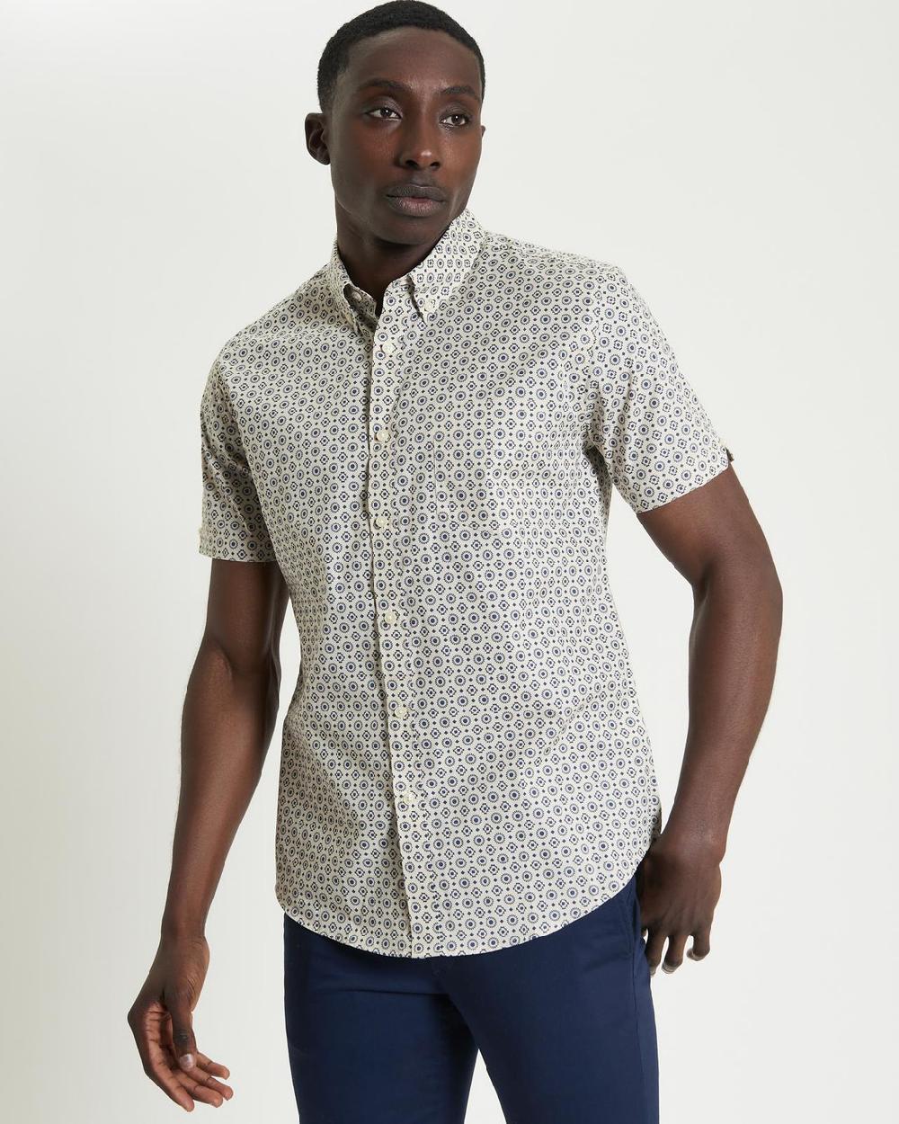 Ben Sherman Short Sleeve Block Geo Print Shirt In Fog