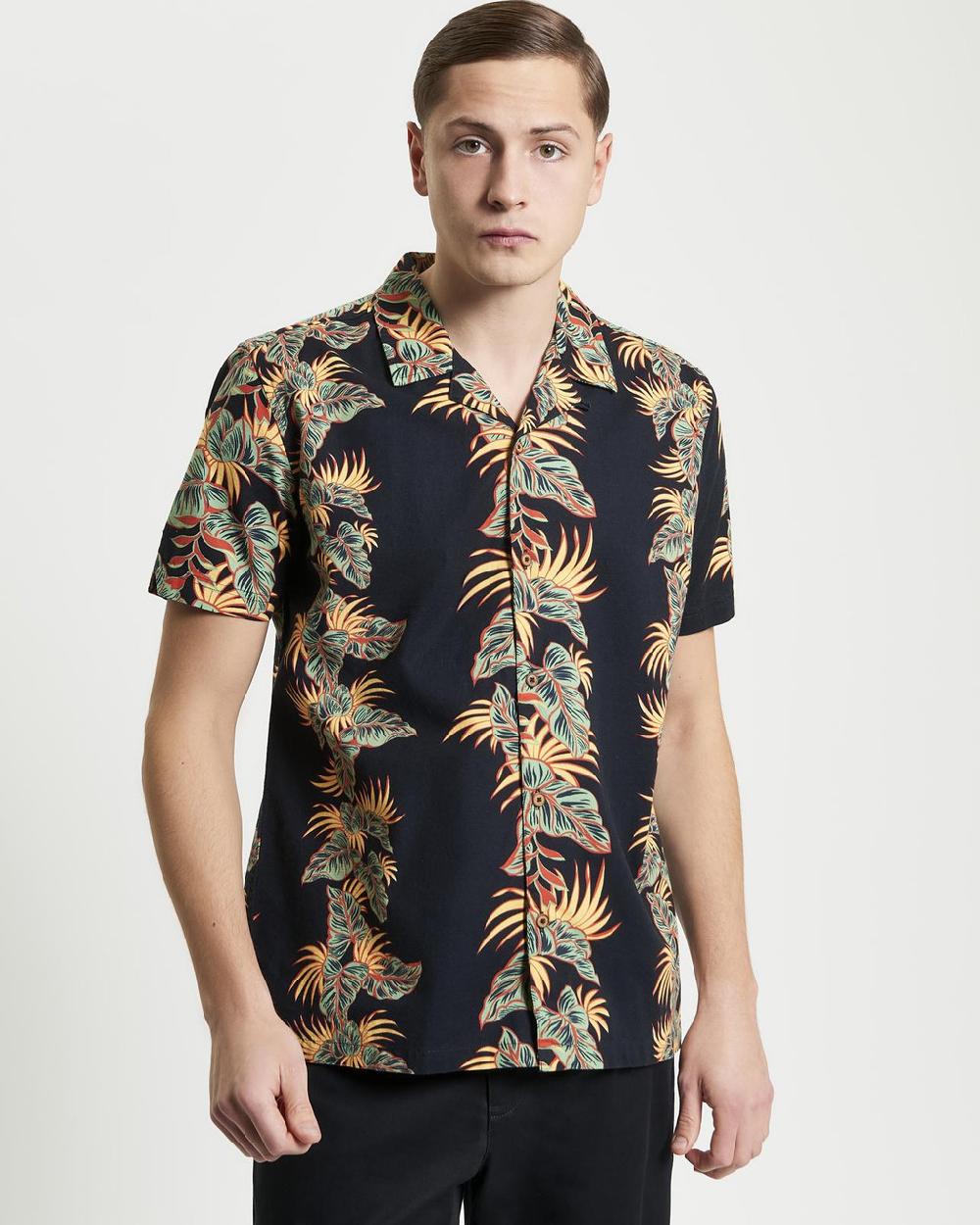 ben sherman Short Sleeve Botanical Leaf Print Shirt in Black