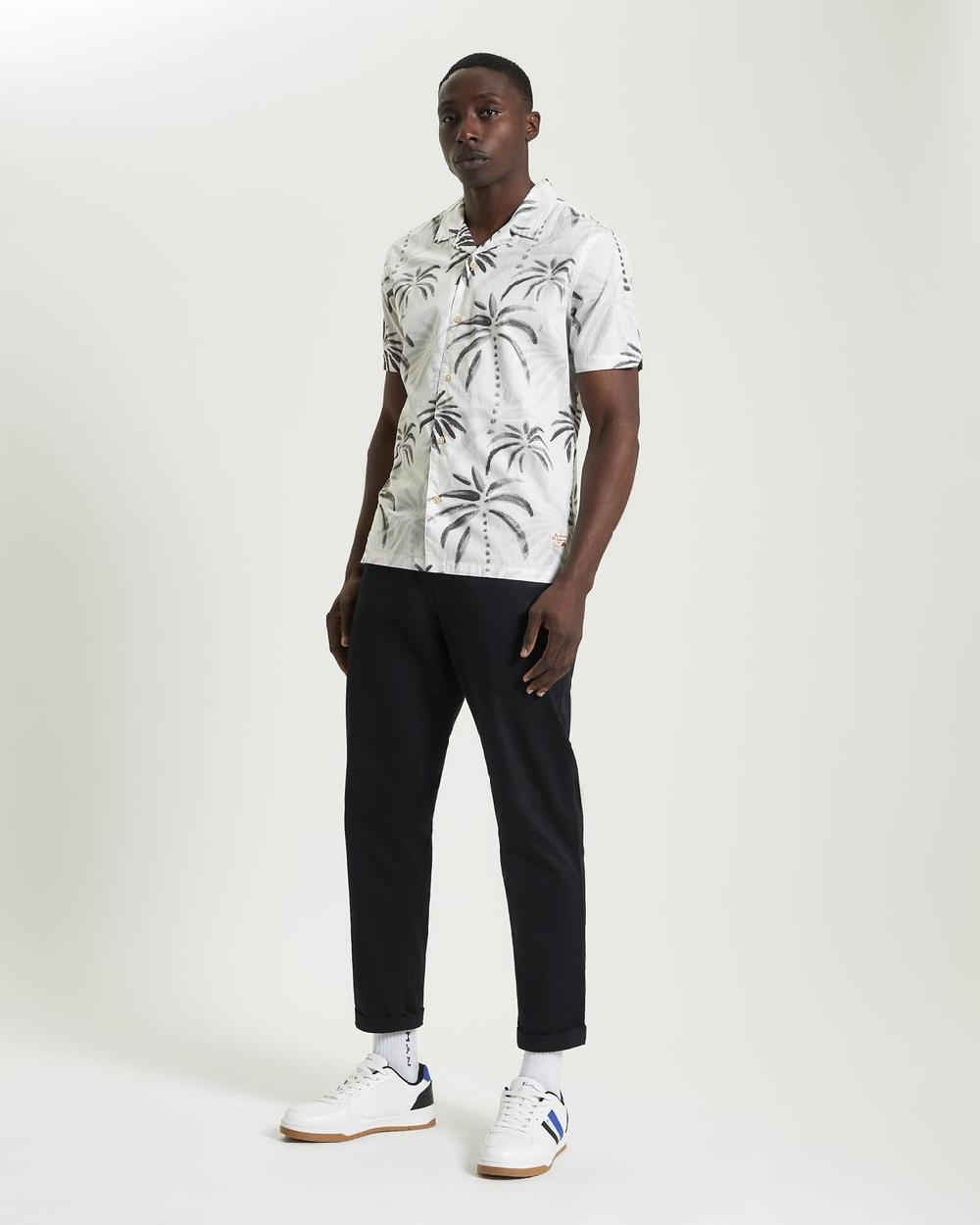 Ben Sherman Short Sleeve Palm Print Shirt In Snow White