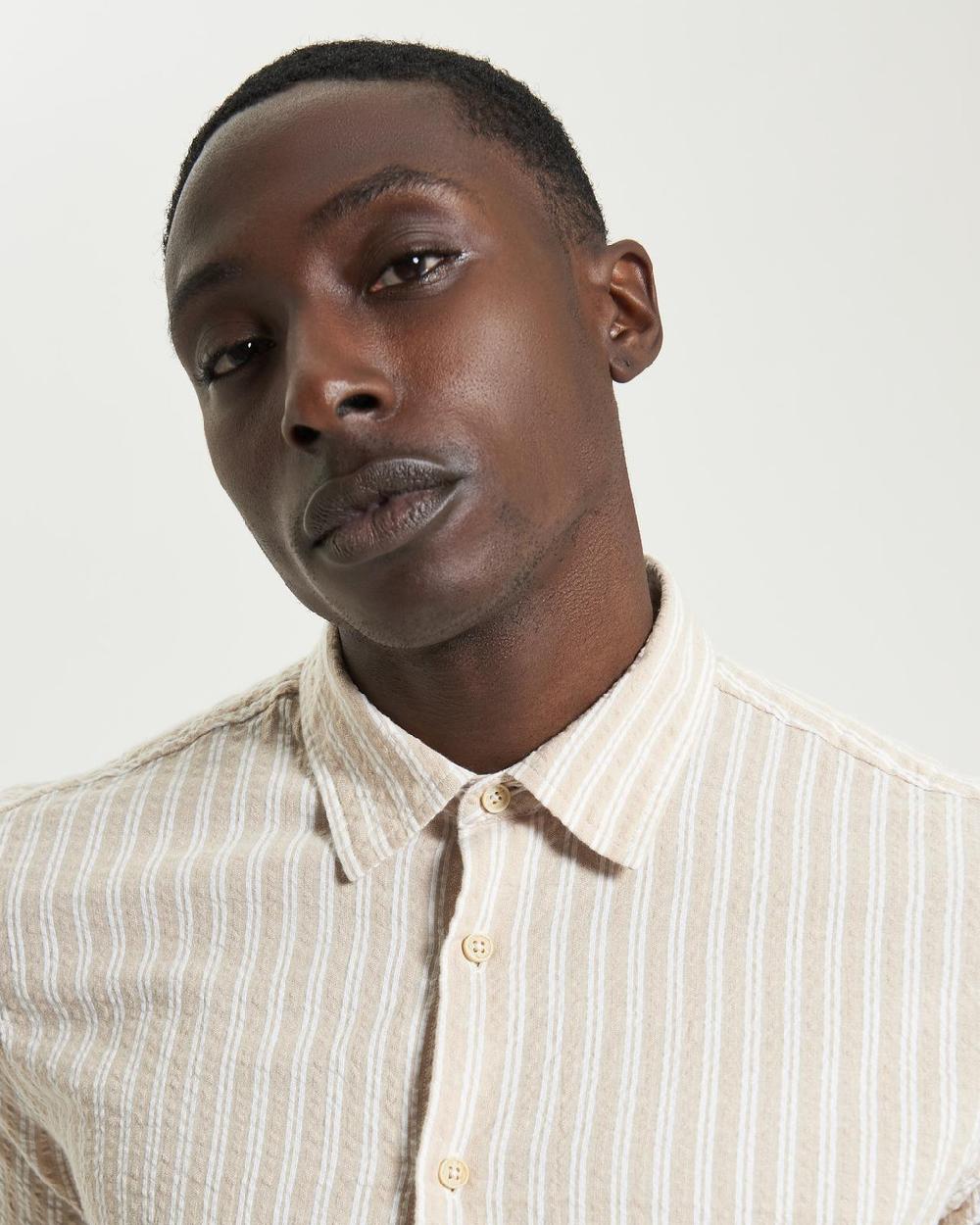Ben Sherman Short Sleeve Seersucker Stripe Shirt In Sand