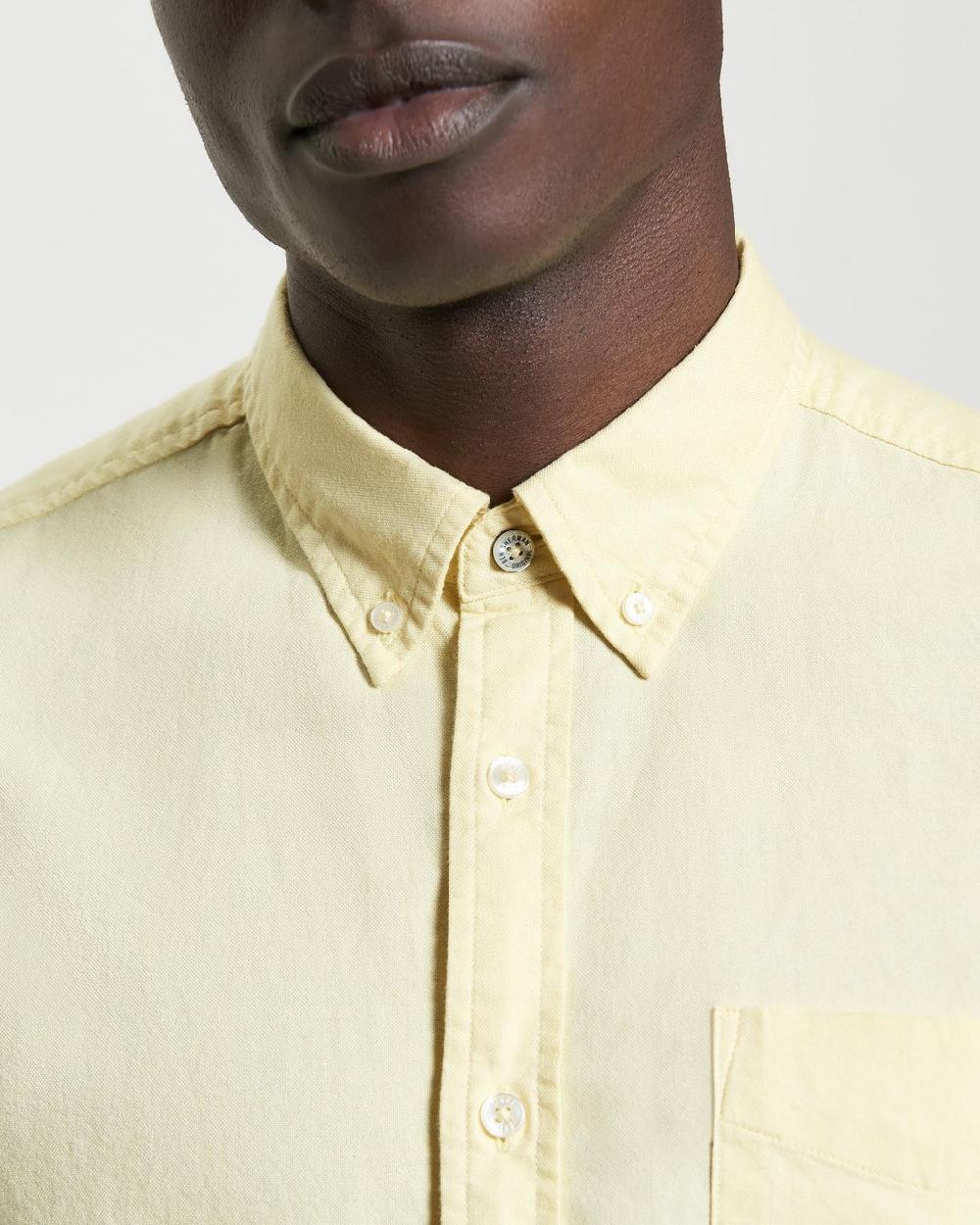 Ben Sherman Short Sleeve Signature Oxford Shirt In Corn