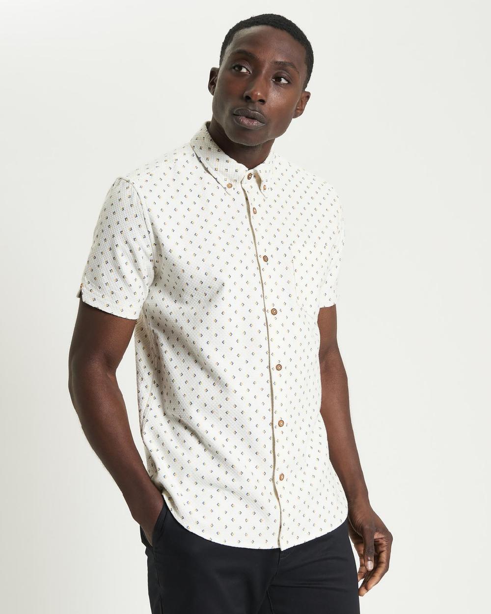 Ben Sherman Short Sleeve Split Geo Print Shirt In Ivory