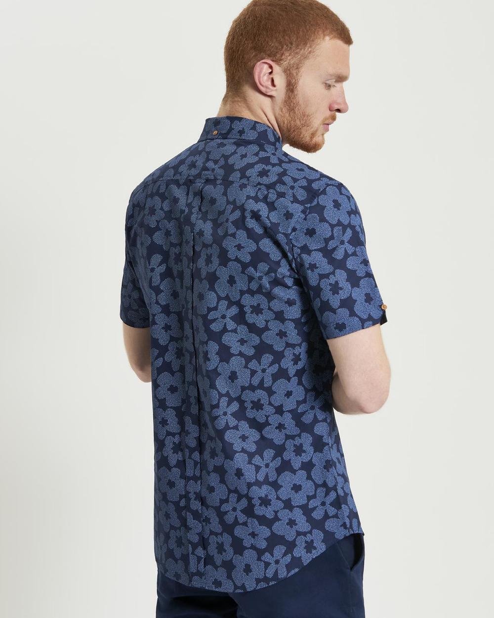 Ben Sherman Short Sleeve Stipple Floral Shirt In Dark Navy