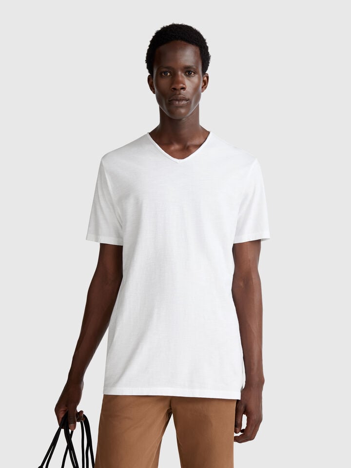 benetton 100% cotton t-shirt with V-neck White