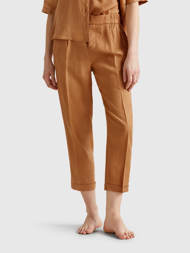 benetton Cropped trousers in 100% linen Camel
