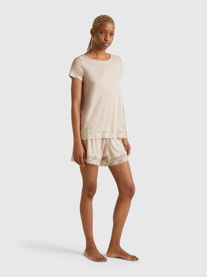 Benetton Flowy Shorts With Lace Beige
