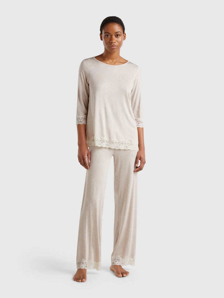 Benetton Flowy Top With Lace Details Beige